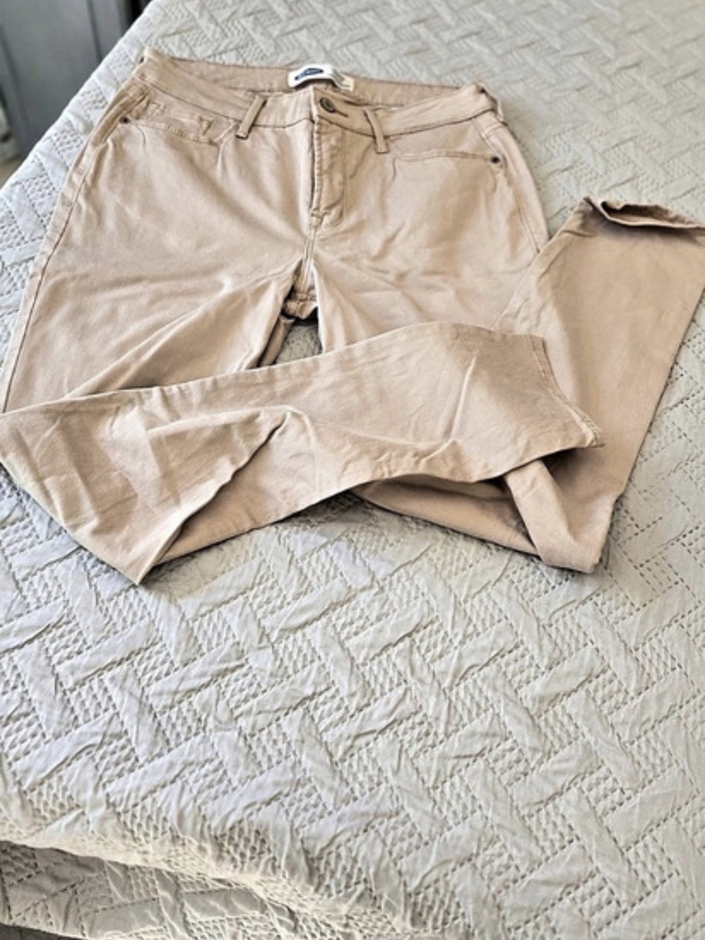 Old Navy Rockstar Super Skinny High Rise Secret-Slim Pockets Pants